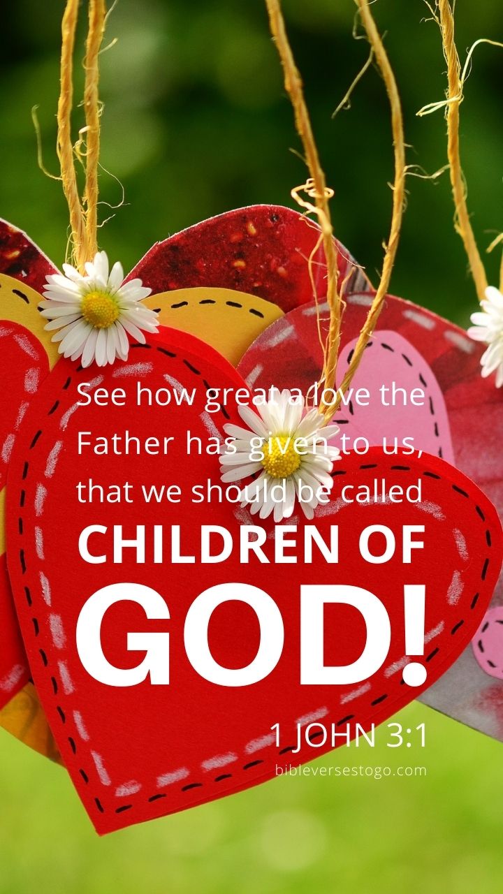 Christian Wallpaper - Hearts of Love 1 John 3:1